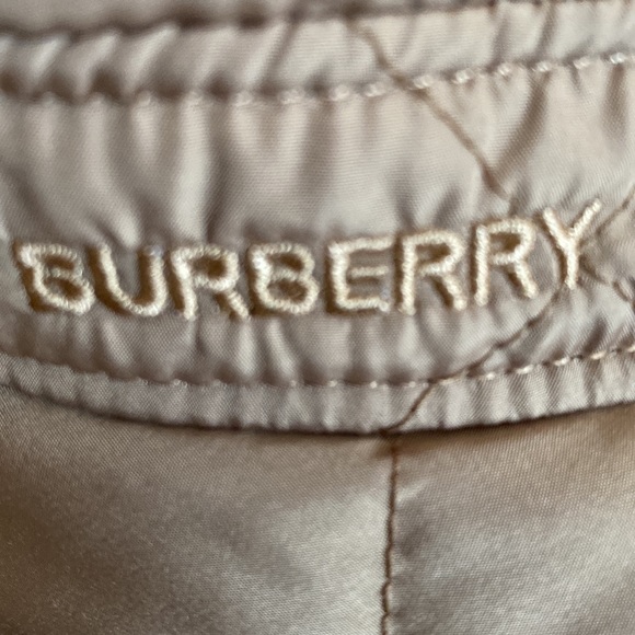 BURBERRY QUILTED BUCKET HAT, SIZE LARGE NWT - Picture 9 of 10